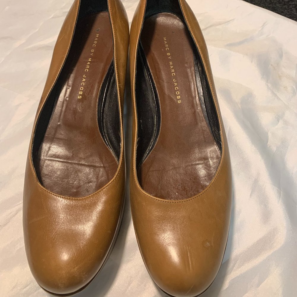 Marc Jacobs Flatform heels.